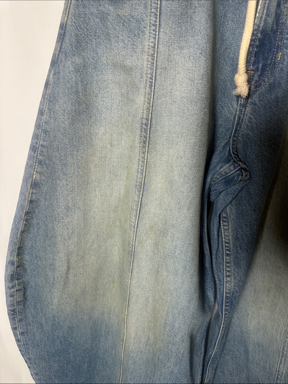 We The Free Wide-Leg Faded distressed Blue barrel Denim Jeans with Rope Belt - Picture 3 of 7